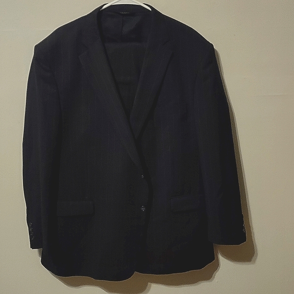 Mens suit - Joseph A Banks. - Picture 1 of 6